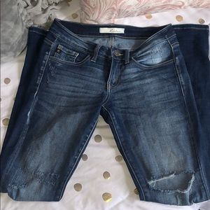 Kancan Size 25 Dark Wash, Destroyed Skinny Jeans !